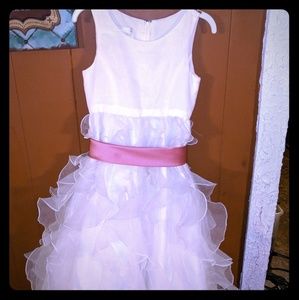 Wedding 👗 👰 flower girl minnie bride